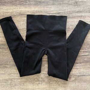 Spanx Look at me leggings Size M